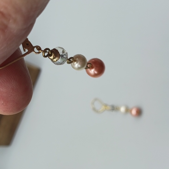 Elegant Gold and Pearl Drop Earrings - Picture 7 of 9